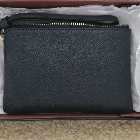 Coach Black Leather Men's Wallet - Picture 5 of 7